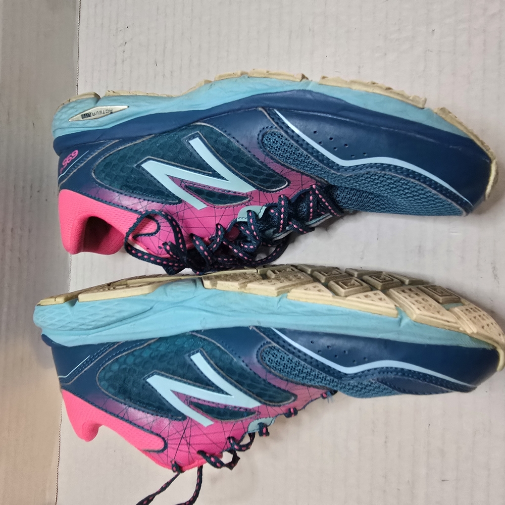 New Balance Women's Pink and Blue‎ Running Shoes